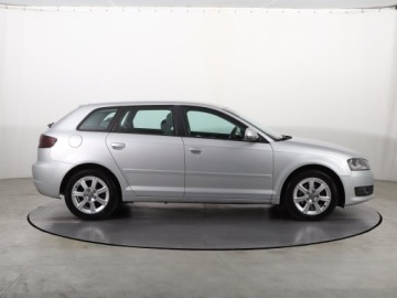Audi A3 8P Hatchback 3d 1.8 TFSI 160KM 2010 Audi A3 1.8 TFSI, Klima, Klimatronic, Tempomat, zdjęcie 5