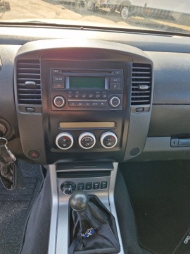 Nissan Navara III King Cab Facelifting 2.5D 190KM 2013 NISSAN NAVARA PICK-UP 4X4, zdjęcie 14
