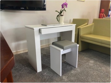 ПРОСТОЙ ТАБУРЕТ, БЕЛЫЙ СИДЕНЬЕ ДЛЯ ПЕРЕДОВКИ