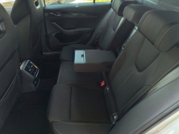 Skoda Octavia IV Kombi 2.0 TDI 150KM 2023 Skoda Octavia Sportline serwis ASO 2.0TDI 150KM bezwypadkowy pakiety Smart, zdjęcie 13