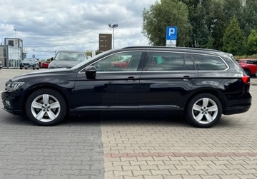 Volkswagen Passat B8 Variant Facelifting 2.0 TSI 190KM 2019 Volkswagen Passat 2.0 DSG 190KM Salon Polska Serwisy ASO FV23 2.0 Benzyna, zdjęcie 31