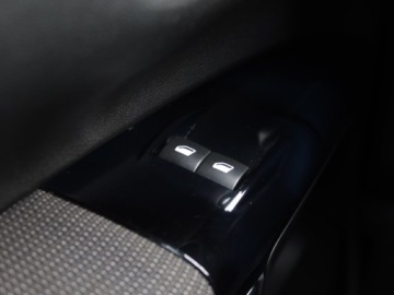 Citroen C4 Cactus Crossover 1.2 PureTech 82KM 2016 Citroen C4 Cactus 1.2 PureTech, Salon Polska, zdjęcie 16