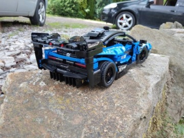 БЛОКИ ДЛЯ ДЕТСКИХ ГОНОЧНЫХ АВТОМОБИЛЕЙ LEGO TECHNIC McLAREN SENNA GTR