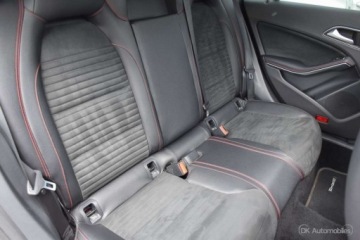 Mercedes CLA C117 Shooting Brake Facelifting 2.0 220 184KM 2017 Mercedes-Benz CLA CLA 220 4-MATIC 184KM Shooting-Brake AMG Panorama Salon, zdjęcie 34