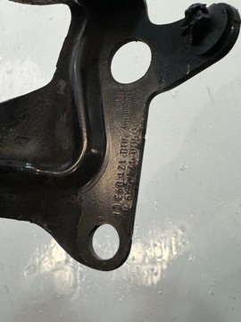 DRŽÁK DRŽÁKY PUMPY VODY VW PASSAT B8 5Q0121093CF