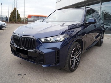 BMW X5 G05 SUV Facelifting 3.0 30d 298KM 2025 BMW X5 xDrive30d M Sport 3.0 298KM