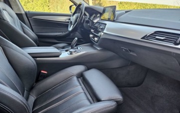 BMW Seria 5 G30-G31 Touring 530d 265KM 2018 BMW Seria 5 X-Drive, 3.0 Diesel 265 KM, Sport, Szwajcaria 3.0 Diesel 265KM, zdjęcie 23