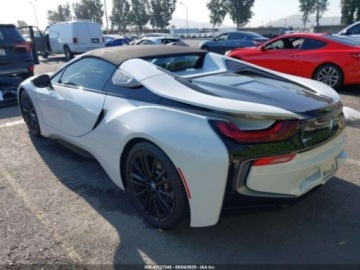 BMW i8 2019 BMW i8 WBY2Z6C55KVG98111 1.5 Benzyna 228KM, zdjęcie 3