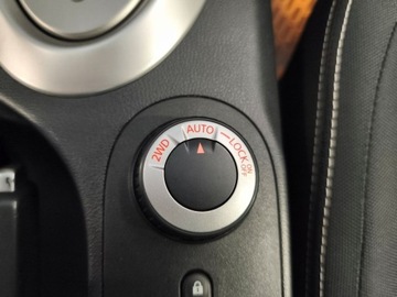 Nissan Qashqai I Crossover Facelifting  2.0 dCi 150KM 2012 Nissan Qashqai 2.0 diesel 150 KM, 4x4, Kam 360, Nawi, Pełny serwis, zdjęcie 10