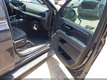 Chevrolet Suburban GMT900 2025 Chevrolet Suburban RST 2025 5.3l 5.3 Benzyna 355KM, zdjęcie 9