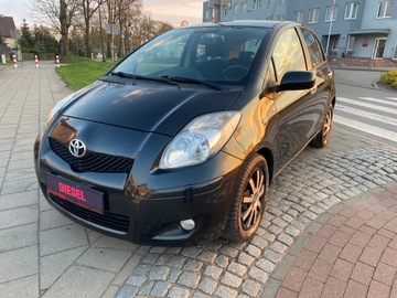 Toyota Yaris III Hatchback 5d 1.4 D-4D DPF 90KM 2011 Toyota Yaris II 1.4 D4D 90 KM NAVI KAMERA, zdjęcie 11