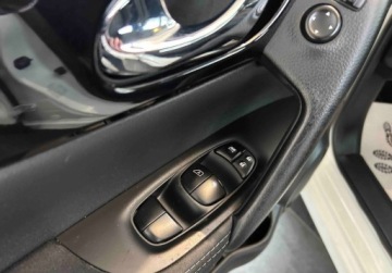 Nissan Qashqai II Crossover 1.6 DIG-T 163KM 2017 Nissan Qashqai z SalonuNaviKamera124 tys. wpisuje na fakturzeOrg.lakier1wl, zdjęcie 23