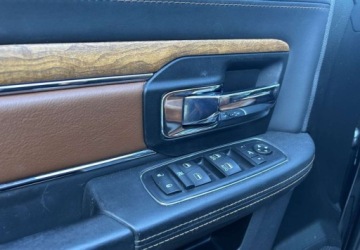 Dodge Ram IV 5.7 V8 390KM 2017 Dodge RAM Dodge RAM 5.7 Benzyna 390KM, zdjęcie 17