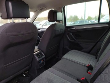 Volkswagen Tiguan II SUV Facelifting 1.5 TSI 150KM 2023 Volkswagen Tiguan 1.5 Benzyna 150KM, zdjęcie 11