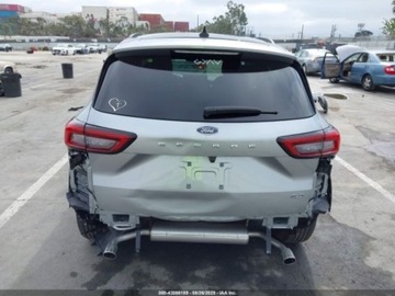 Ford Escape III 2023 Ford Escape 2023 FORD ESCAPE PHEV 2.5 Hybryda Plug-in 163KM, zdjęcie 5