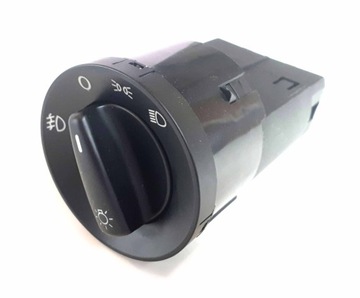 Выключатель света Vw Beetle Bora Golf IV Passat Sharan 1C0941531 Polo B18000