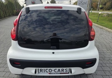 Peugeot 107 Hatchback 5d Facelifting 2012 1.0 VTI 68KM 2012 Peugeot 107 Peugeot 107 Benzyna 68KM, zdjęcie 1