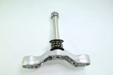 НИЖНЯЯ ПОЛКА YAMAHA YZF R1 RN12 04-06