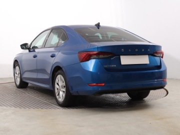Skoda Octavia IV Liftback 2.0 TDI 150KM 2022 Skoda Octavia 2.0 TDI, Salon Polska, zdjęcie 3