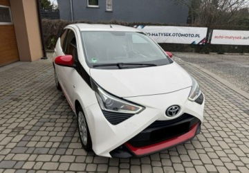 Toyota Aygo II Hatchback 3d Facelifting 1.0 VVT-i 72KM 2019 Toyota Aygo 1,0 72KM Klimatyzacja Benzyna 72KM, zdjęcie 3