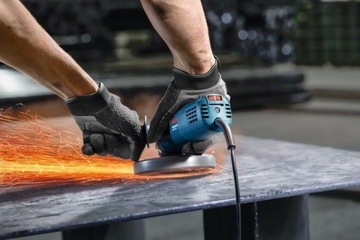 УГЛОВАЯ ШЛИФОВАЛЬНАЯ МАШИНА 125 ММ GWS 7-125 720 Вт RSP