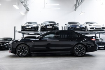 BMW Seria 7 G70 Sedan Plug-In 3.0 M60e 571KM 2023 BMW M760 Gwarancja 01.29. FV 23%. Pełne wyposaż., zdjęcie 7
