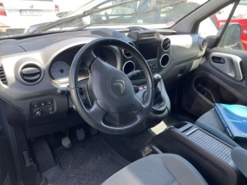 Citroen Berlingo III Osobowy M 1.2 PureTech 110KM 2018 Citroen Berlingo 1.2-110KM Benzyna Klima Navi, zdjęcie 3