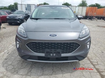 Ford Kuga III 2021 Ford Kuga 2021 r., 2,0L TITANIUM 4x4 2.5 Benzyna 250KM, zdjęcie 1
