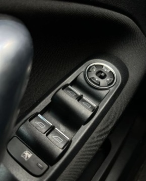 Ford Mondeo IV Kombi 2.0 Duratorq TDCi DPF 140KM 2009 Ford Mondeo Automat Klima Super Stan Warszawa 2.0 Diesel 140KM, zdjęcie 19