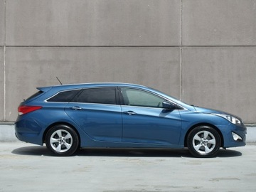 Hyundai i40 Kombi 2.0 GDI 177KM 2012 Hyundai i40 2.0 Ben.177KM/Grzana kierownica i, zdjęcie 2