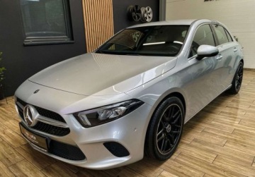 Mercedes Klasa A W177/V177 Hatchback 1.5 180d 116KM 2018 Mercedes-Benz Klasa A kamera 1.5D NAVI gwarancja LED BEZWYPADKOWY ZAR, zdjęcie 3