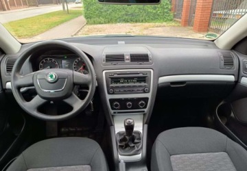 Skoda Octavia II Kombi 1.6 MPI 102KM 2009 Skoda Octavia Skoda Octavia 1.6 Combi Ambiente 1.6 Benzyna 102KM, zdjęcie 28