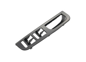 UCHWYT DRZWI LEWY PRZÓD do VW BORA I 2.8 V6