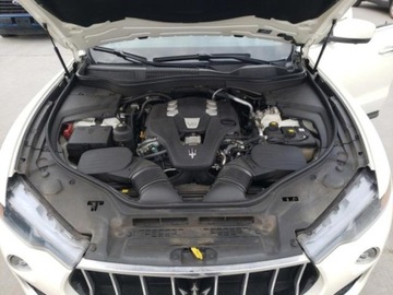 Maserati Levante 2017 Maserati Levante Maserati Levante 3.0L, od ubezpieczalni, zdjęcie 11