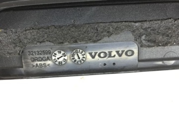VOLVO XC40 2021 ПЕРЕДНЯЯ РАМА НАКЛАДКА 32132599
