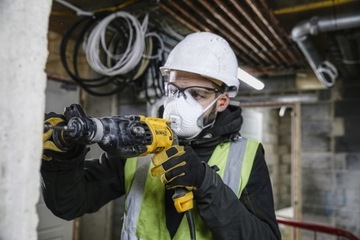 ДРЕЛЬ-ПЕРКОЛ DEWALT SDS+ 2.6J 800Вт D25133K