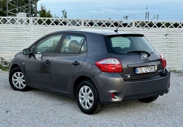 Toyota Auris I Hatchback 5d Facelifting 1.33 Dual VVT-i 101KM 2011 Toyota Auris Toyota Auris 1.33 VVT-i Terra 1.3 Benzyna 100KM, zdjęcie 1