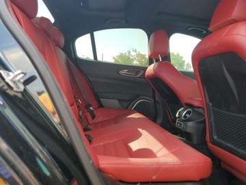 Alfa Romeo Giulia II Sedan Facelifting 2.0 Turbo 280KM 2022 Alfa Romeo Giulia 2022 2.0l 2.0 Benzyna 280KM, zdjęcie 10