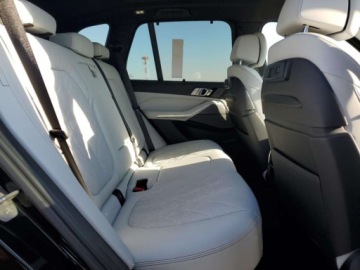 BMW X5 G05 2023 BMW X5 xDrive45E 2023 3.0l 3.0 Hybryda 389KM, zdjęcie 10
