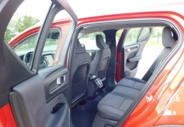 Volvo XC40 2021 Volvo XC 40 z Gwarancja Bezwypadkowy Kamera Parkowanai 1.5 Benzyna 156KM, zdjęcie 2