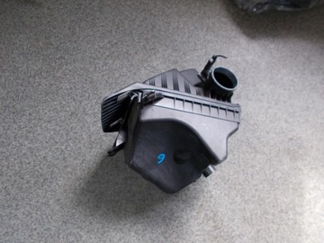 BMW 6 E63 POUZDRO FILTRU VZDUCHU 7577778