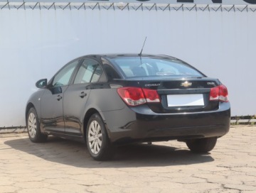 Chevrolet Cruze Sedan 1.6 i 113KM 2010 Chevrolet Cruze 1.6 i 16V, Salon Polska, Klima, zdjęcie 3