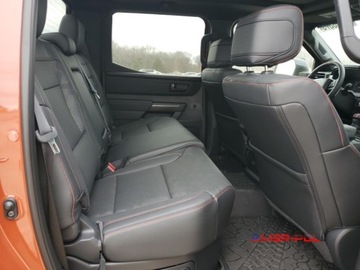 Toyota Tundra II 2024 Toyota Tundra 2024 r., 3,4L CREWMAX LIMITED 4x4 3.4 Hybryda 437KM, zdjęcie 9