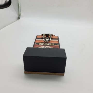 STC Les Copains Первая деревянная открывалка для бутылок