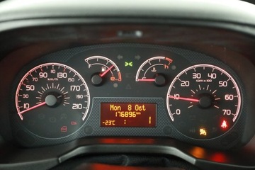 Fiat Qubo Fiorino Qubo 1.3 Multijet 16V 75KM 2013 Fiat Qubo 1.3 MultiJet, Automat, zdjęcie 7