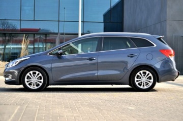 Kia Ceed II Kombi 1.6 CRDi 110KM 2012 Kia Cee'd 1,6 CRDi Xenon Ledy Skóra Grzana, zdjęcie 9