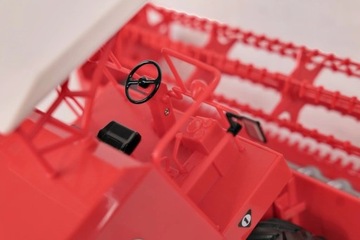 Радиоуправляемый комбайн Бизон 1:16 2,4 ГГц