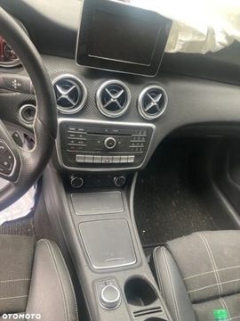 Mercedes Klasa A W176 Hatchback 5d Facelifting 180 122KM 2015 Mercedes-Benz Klasa A 1.6 Benzyna 122KM, zdjęcie 7