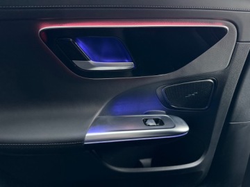 Mercedes Klasa C W206 2022 MERCEDES-BENZ C 200 4MATIC | AMG Premium | Polski Salon | FAKTURA VAT 23%, zdjęcie 26