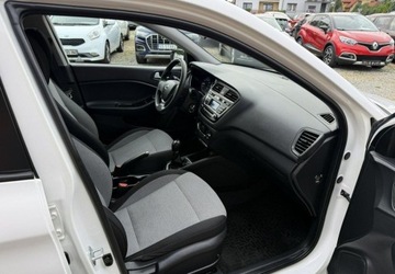 Hyundai i20 II Hatchback 5d 1.2 75KM 2015 Hyundai i20 1,2 75KM Klimatyzacja 1.2 Benzyna 75KM, zdjęcie 20